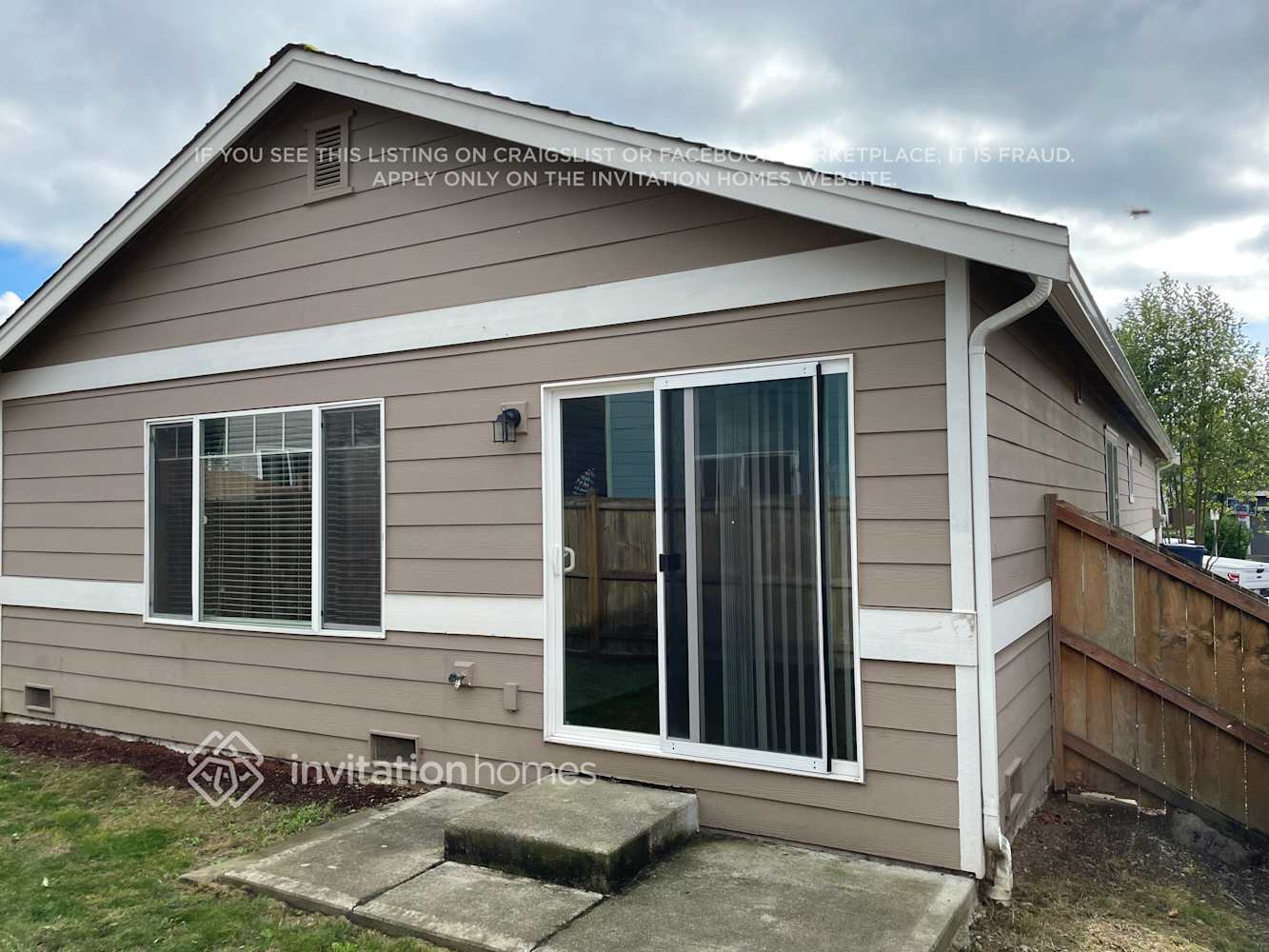 Building Photo - 7411 19th Pl SE