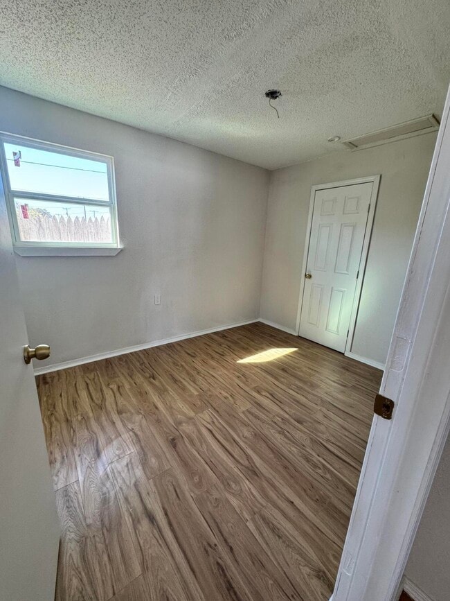 Building Photo - 4512 Lehigh St