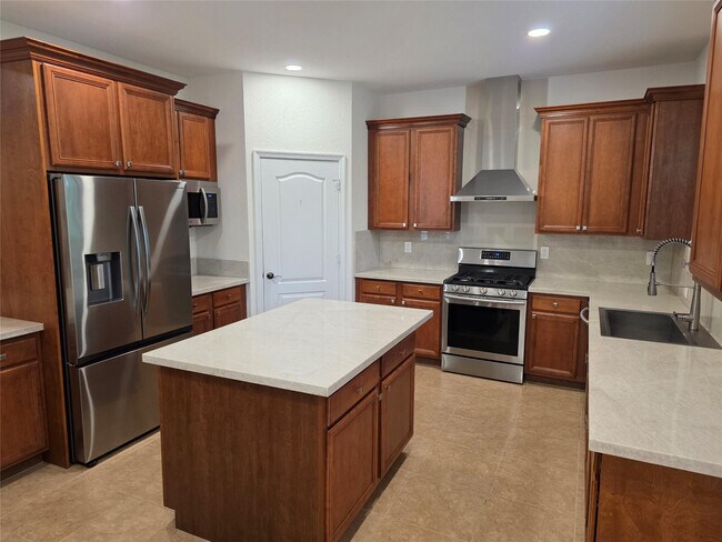 Building Photo - 383 Berenger Walk