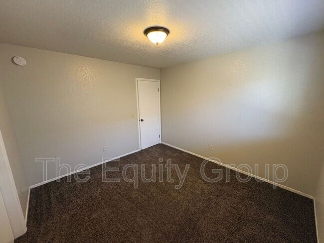 Building Photo - 3702 W Dorothea Ct