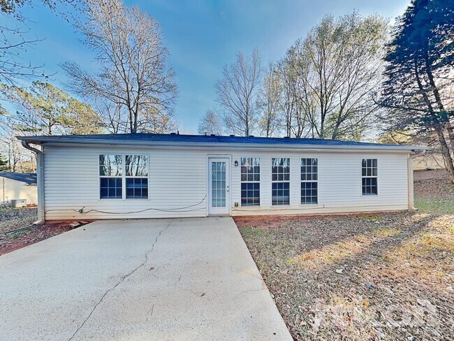 Building Photo - 1522 Mill Creek Rd