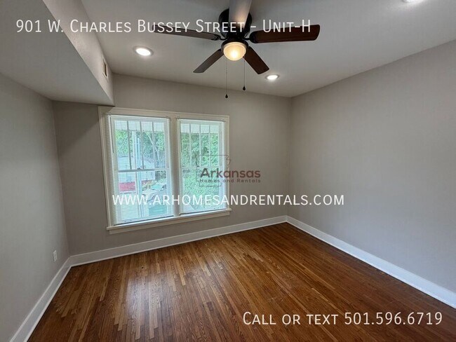 Building Photo - 901 W Charles Bussey Ave