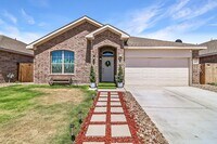 Building Photo - 6402 Oracle Dr