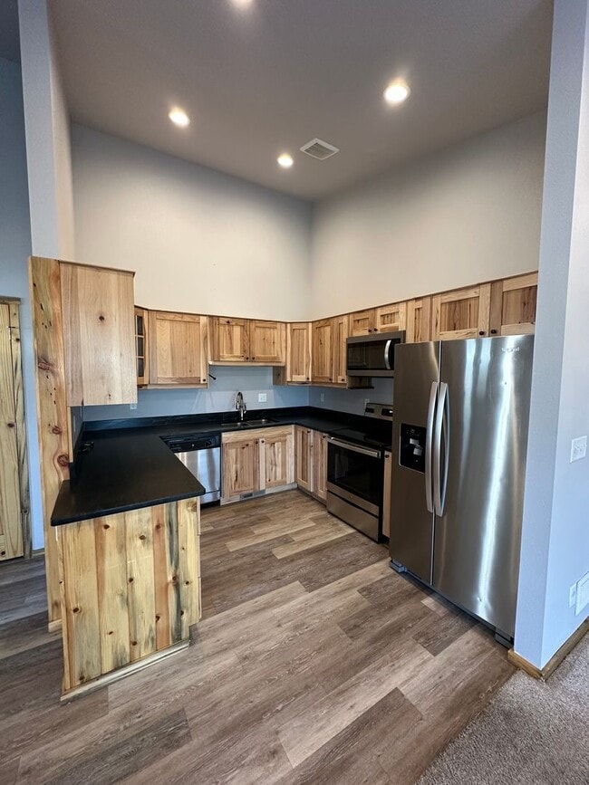 Building Photo - BEAUTIFUL NEWER CONSTRUCTION! 3 BEDROOMS, ...