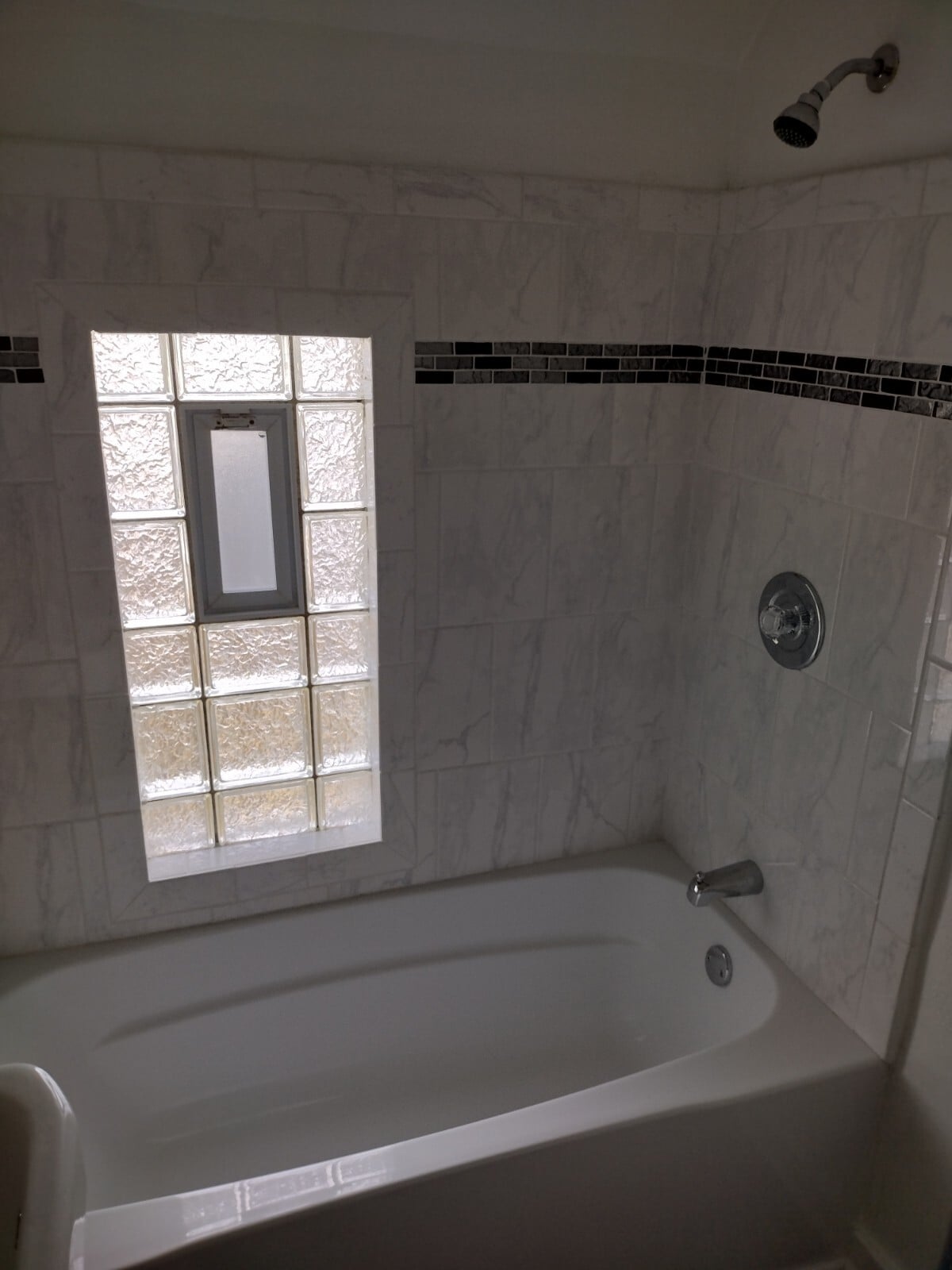 Building Photo - 8240 W Cold Spring Rd