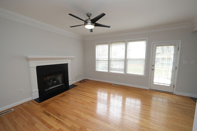 Building Photo - Lovely Four Bedroom Home in Convenient North Raleigh Location