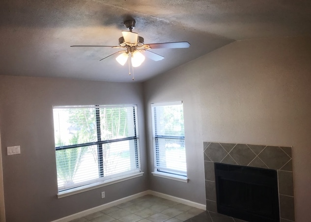 Building Photo - 11730 Spring Song Dr
