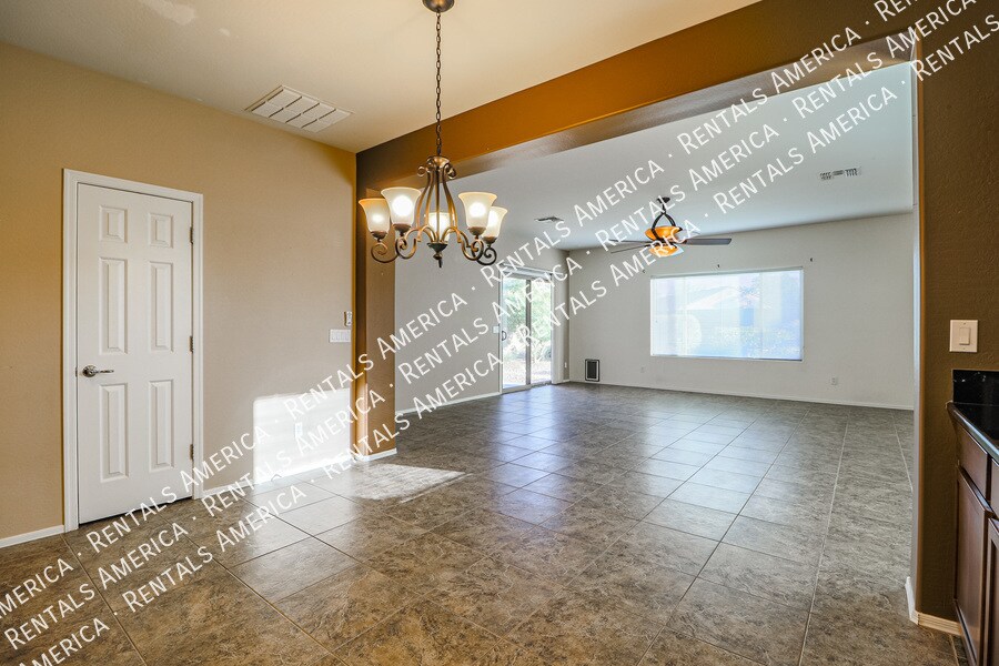 Building Photo - 7461 W Pleasant Oak Way