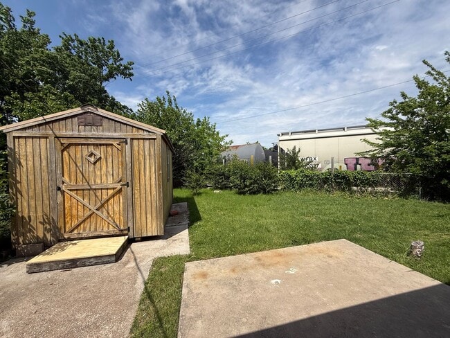 Building Photo - Sapulpa 3 bedroom 2 Bath