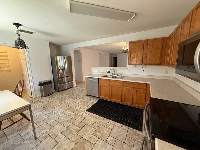 Building Photo - Oliver Ranch/off overlook Parkway