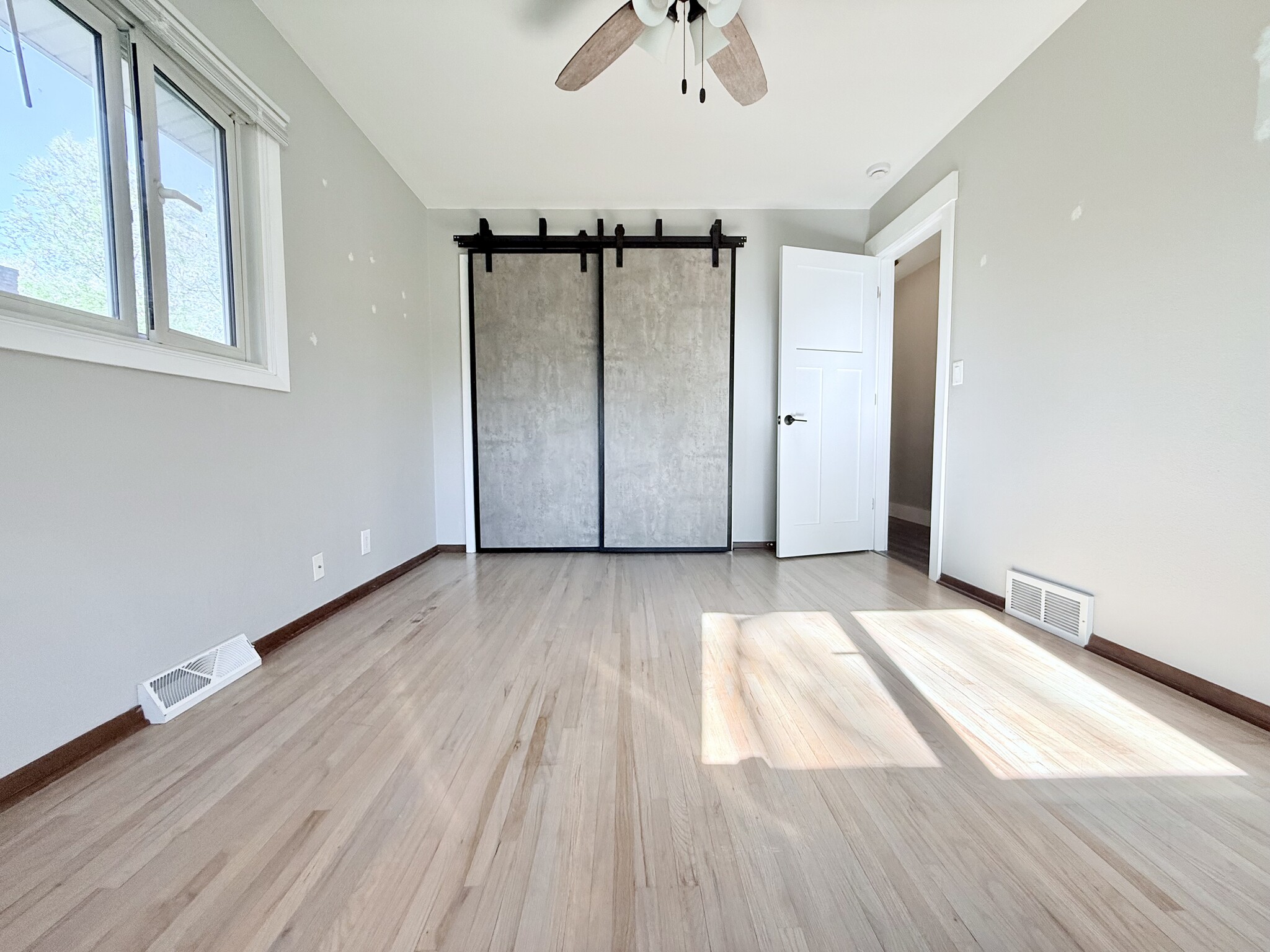 Bed #2 - 2105 Parrish St