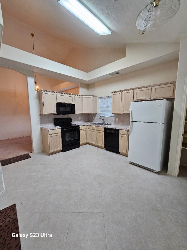 Building Photo - 12315 Wright Oaks Dr