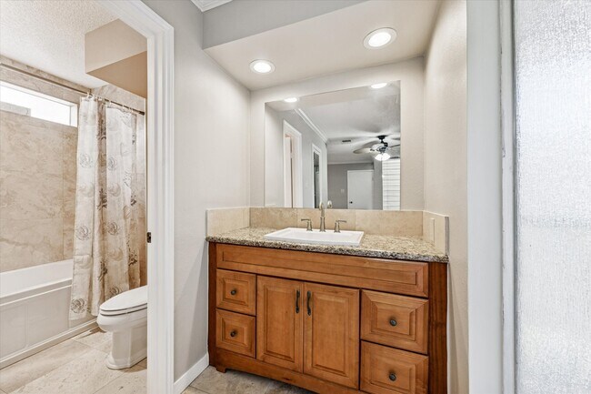 Building Photo - 5933 Woodway Place Ct