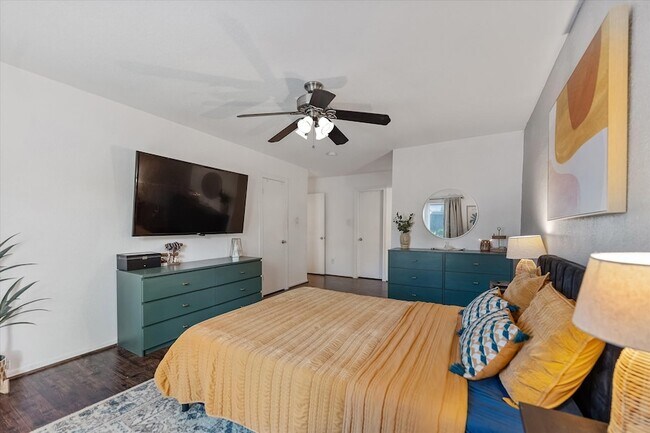 Building Photo - 1201 Bering Dr