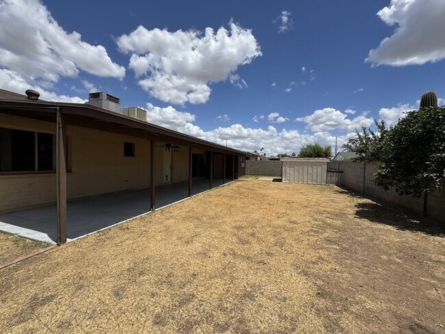 Building Photo - 4329 W Garden Dr