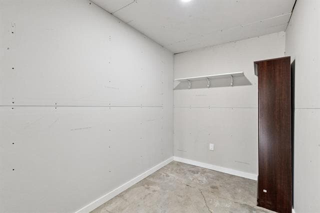 Building Photo - 416 N Oak St