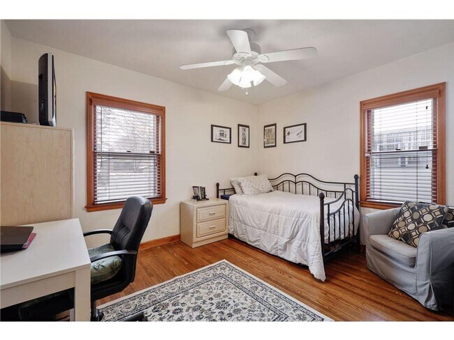 Building Photo - SINGLE FAMILY HOME! 3 CAR GARAGE BLOCKS FROM CAMDEN + NORTHEAST MPLS!