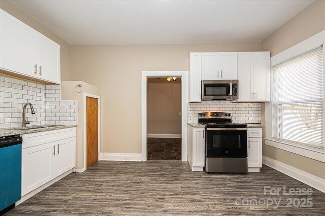 Building Photo - 103 E Louisiana Ave