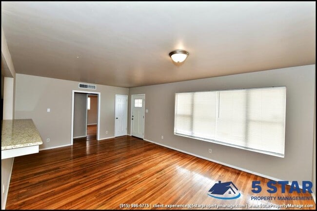 Building Photo - 3 bedroom in El Paso TX 79930