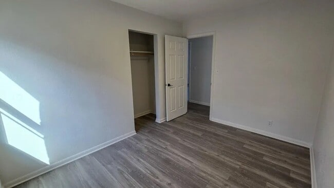 Building Photo - 231 Prospect Ave