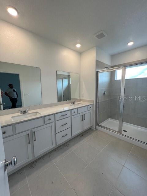 Building Photo - 2691 Skyline Lp