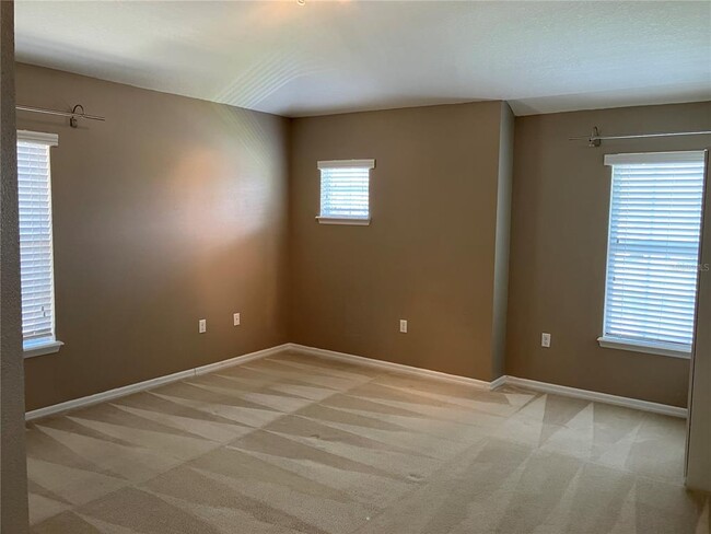 Building Photo - 7001 Interbay Blvd