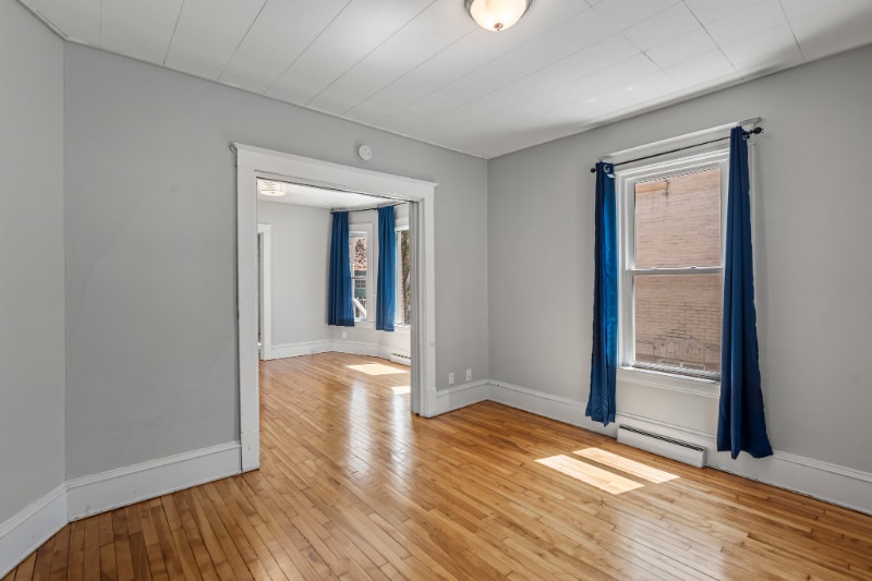 Building Photo - 1123 5th St NE