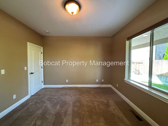 Building Photo - 1360 Turner Ct