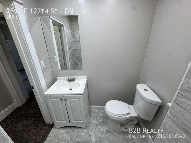 Building Photo - 2841 E 127th St