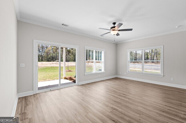Building Photo - 15 Azalea Ln