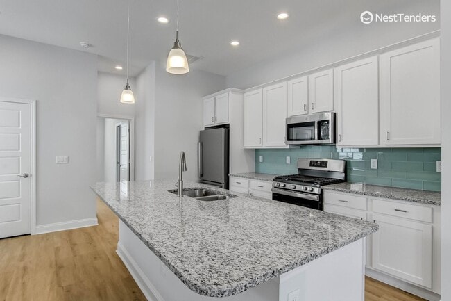 Building Photo - Amelia Island Coastal Charmer!