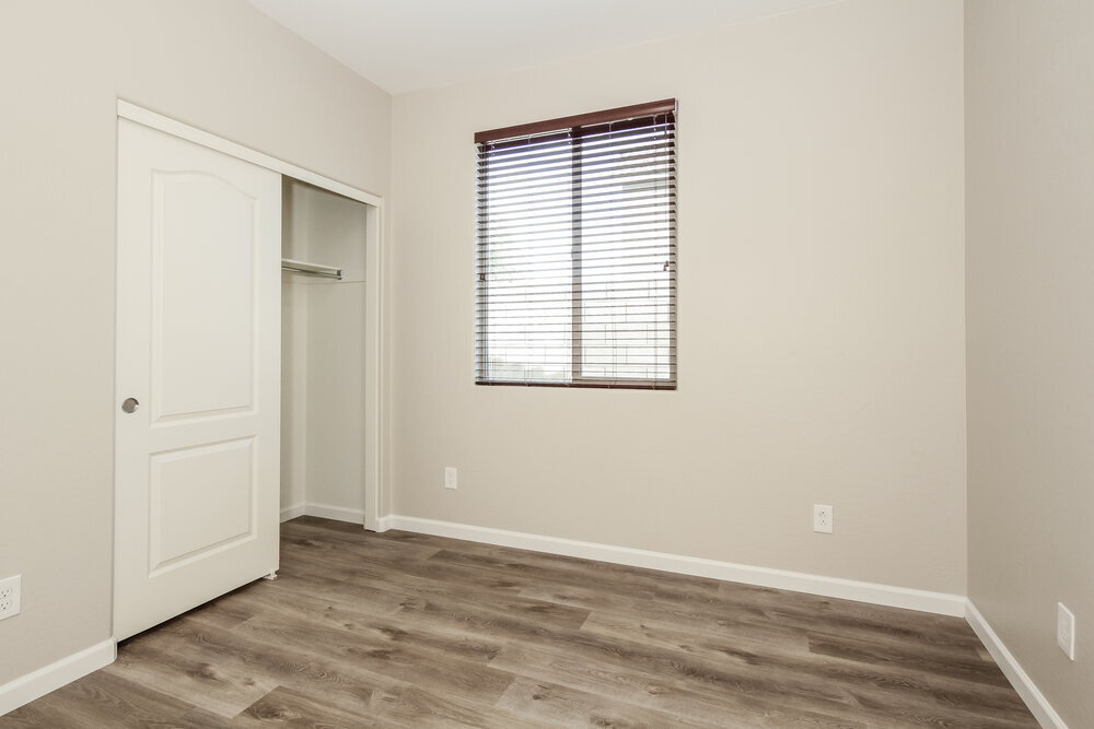 Building Photo - 12103 W Hide Trail