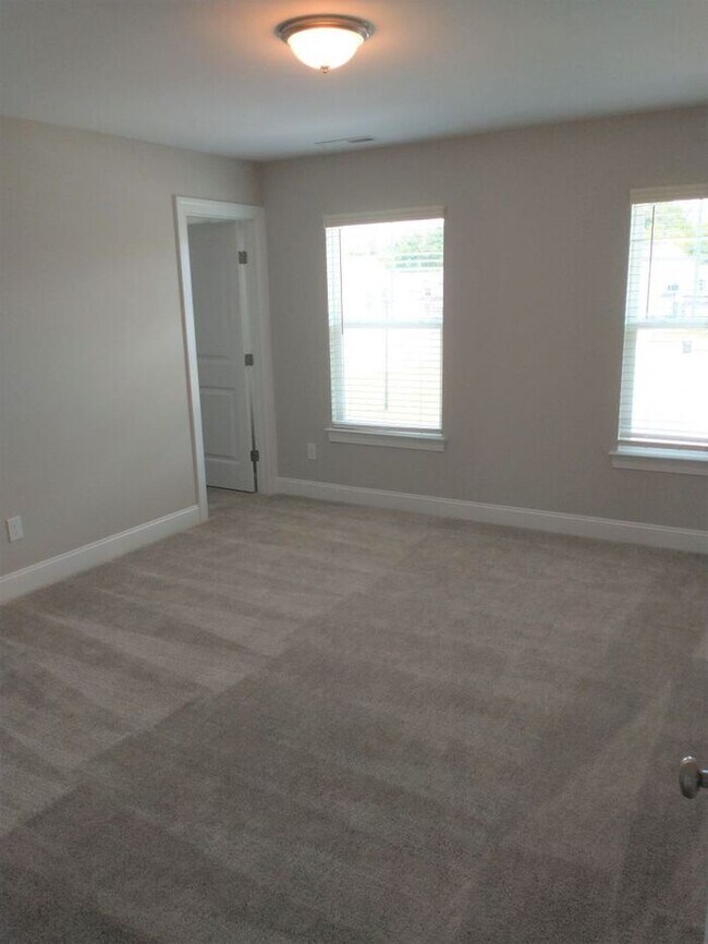 Building Photo - Just Listed in Benson, NC! Your dream home...