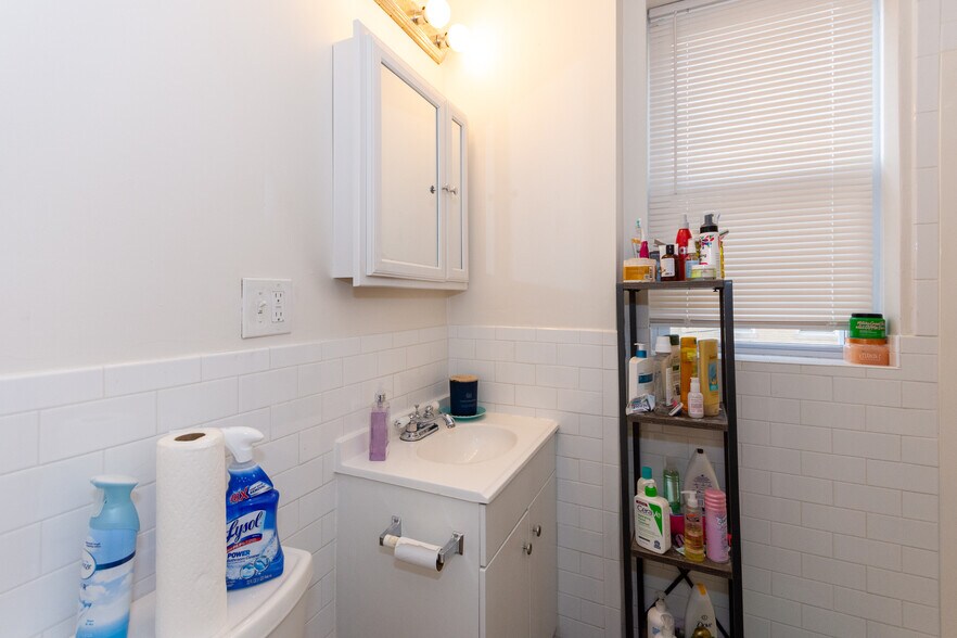 Building Photo - 56 Brighton Ave