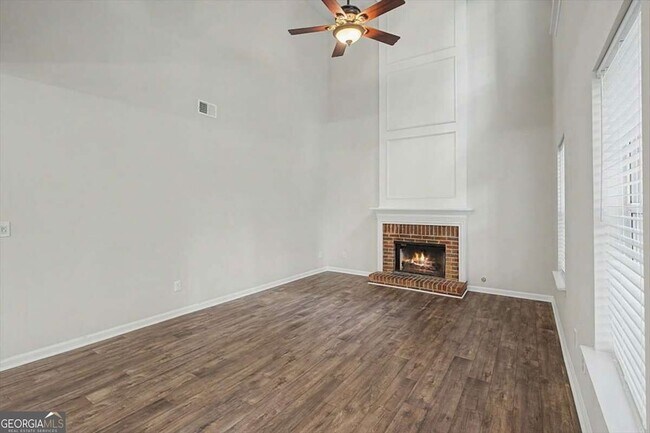 Building Photo - 1590 Waterway Pl SW