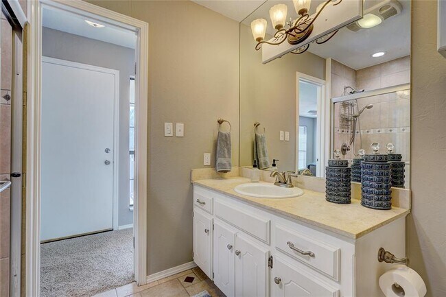 Building Photo - 632 Stag Trail
