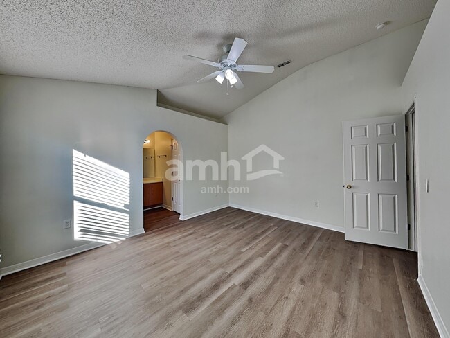 Building Photo - 7251 Lawn Tennis Ln