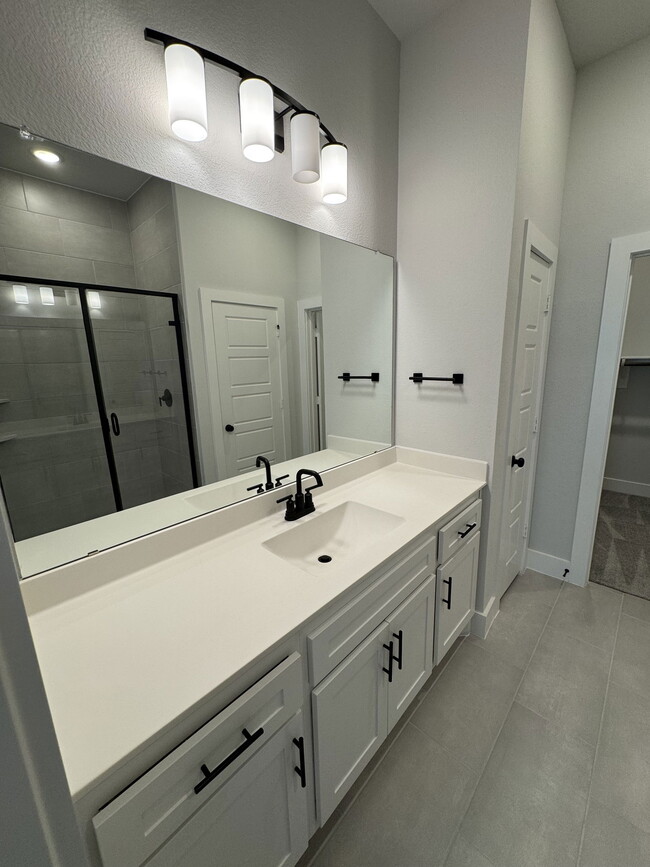 Building Photo - 700 N William E Crawford Ave