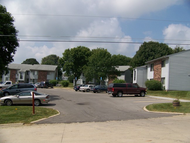 Building Photo - Southern Hills Apartments