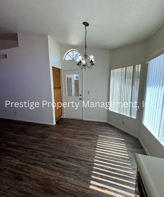 Building Photo - 3093 W Placita De La Roseta
