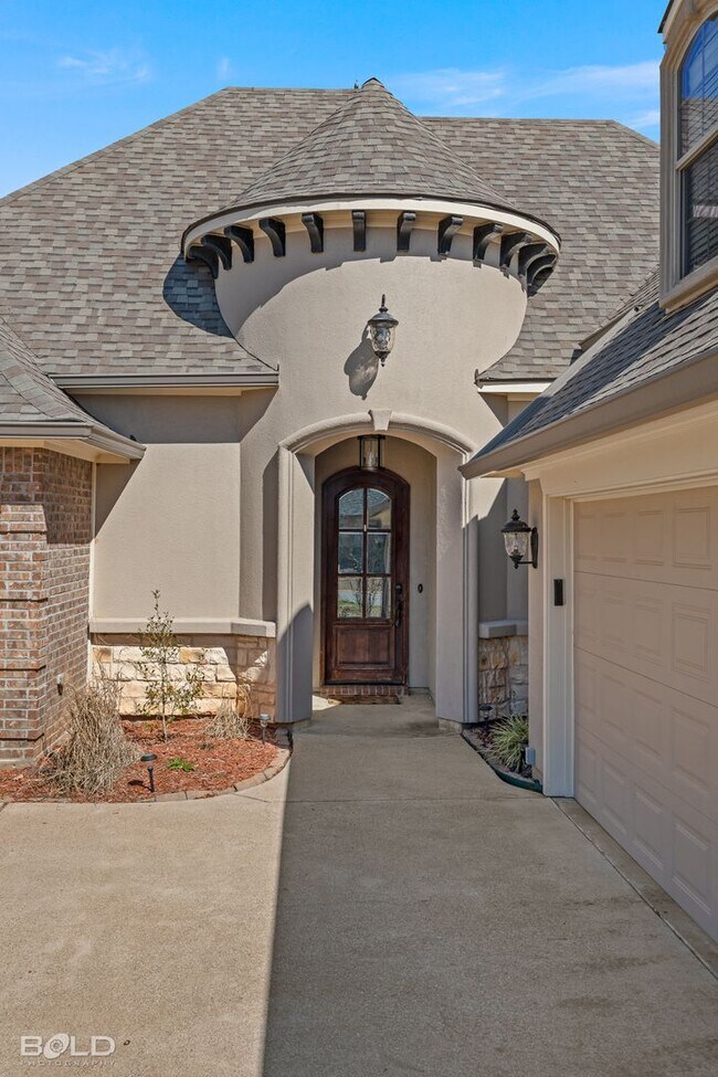 Building Photo - 214 Danielle Drive