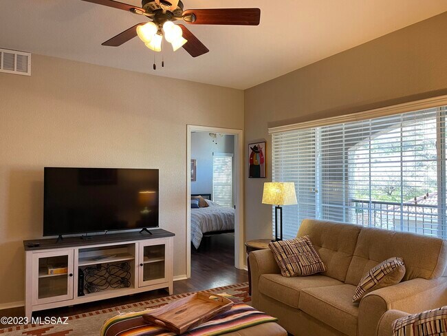 Building Photo - 1500 E Pusch Wilderness Dr