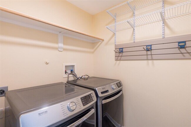 Building Photo - 11712 Dunfries Ln