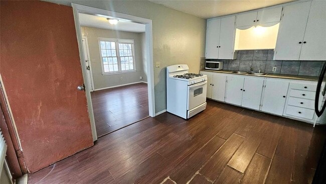 Building Photo - 1339 SW 26th St