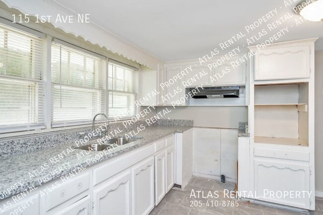 Building Photo - 115 1st Ave NE