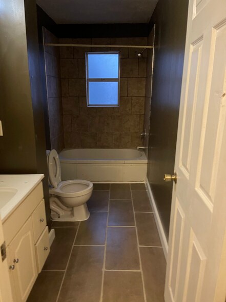 Bathroom from door - 2028 Levin St