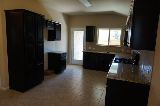 Building Photo - 1033 Britt Ln