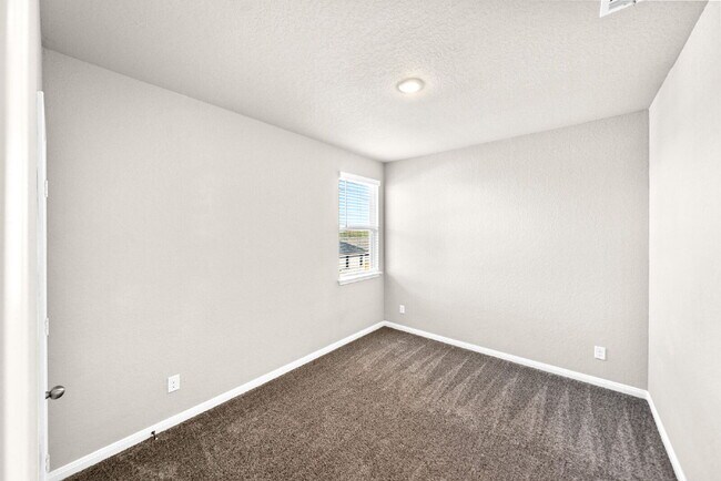 Building Photo - A Bright and Spacious Home Designed for Co...