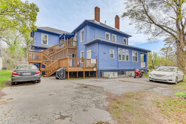 Building Photo - 9501 Granby St