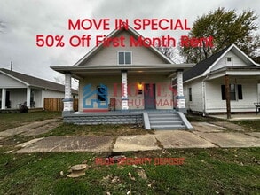Building Photo - One Bedroom Upstairs Duplex | Move in Special